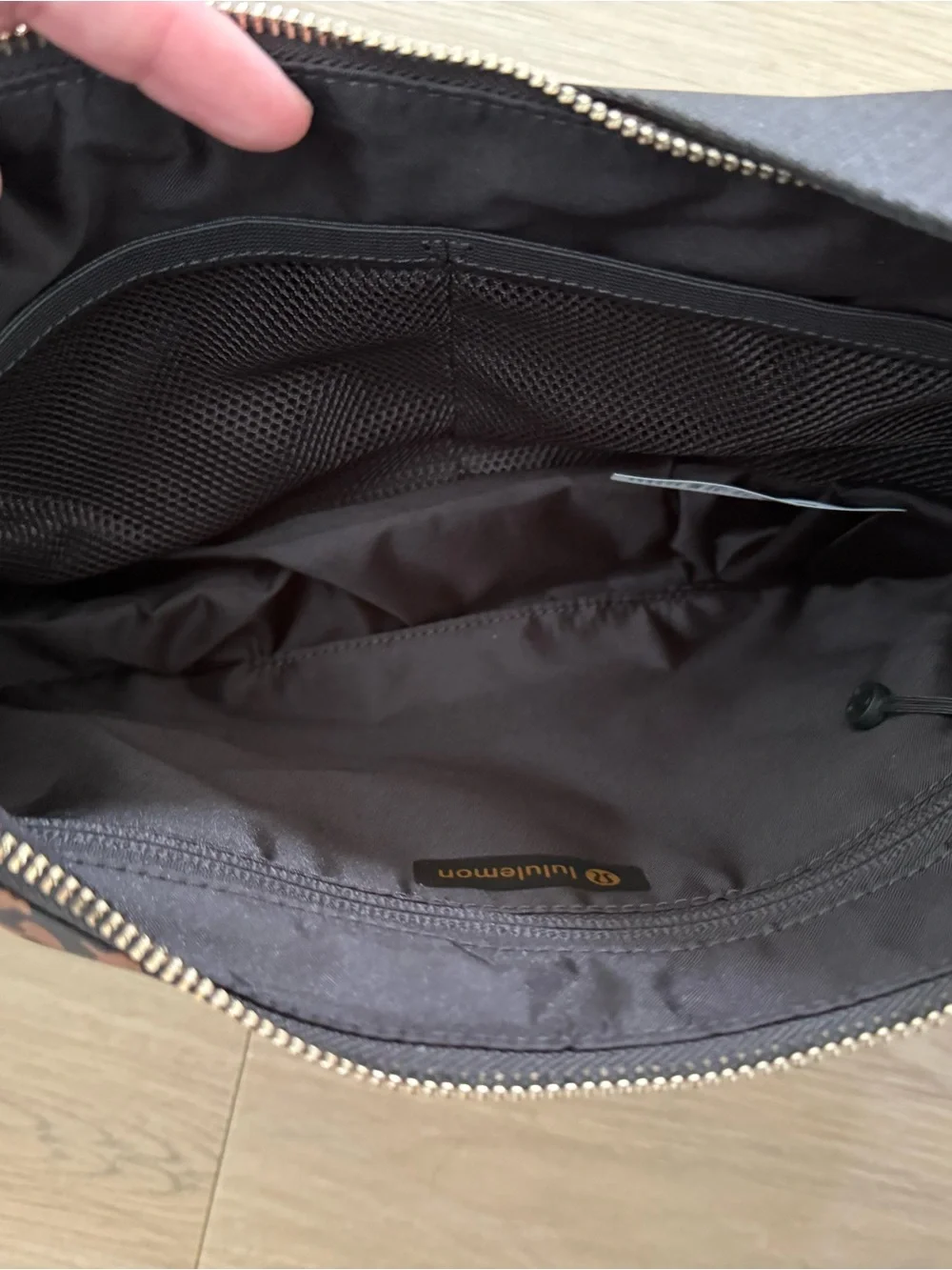 NWT Lululemon Leopard Slouchy Sling Bag 6L